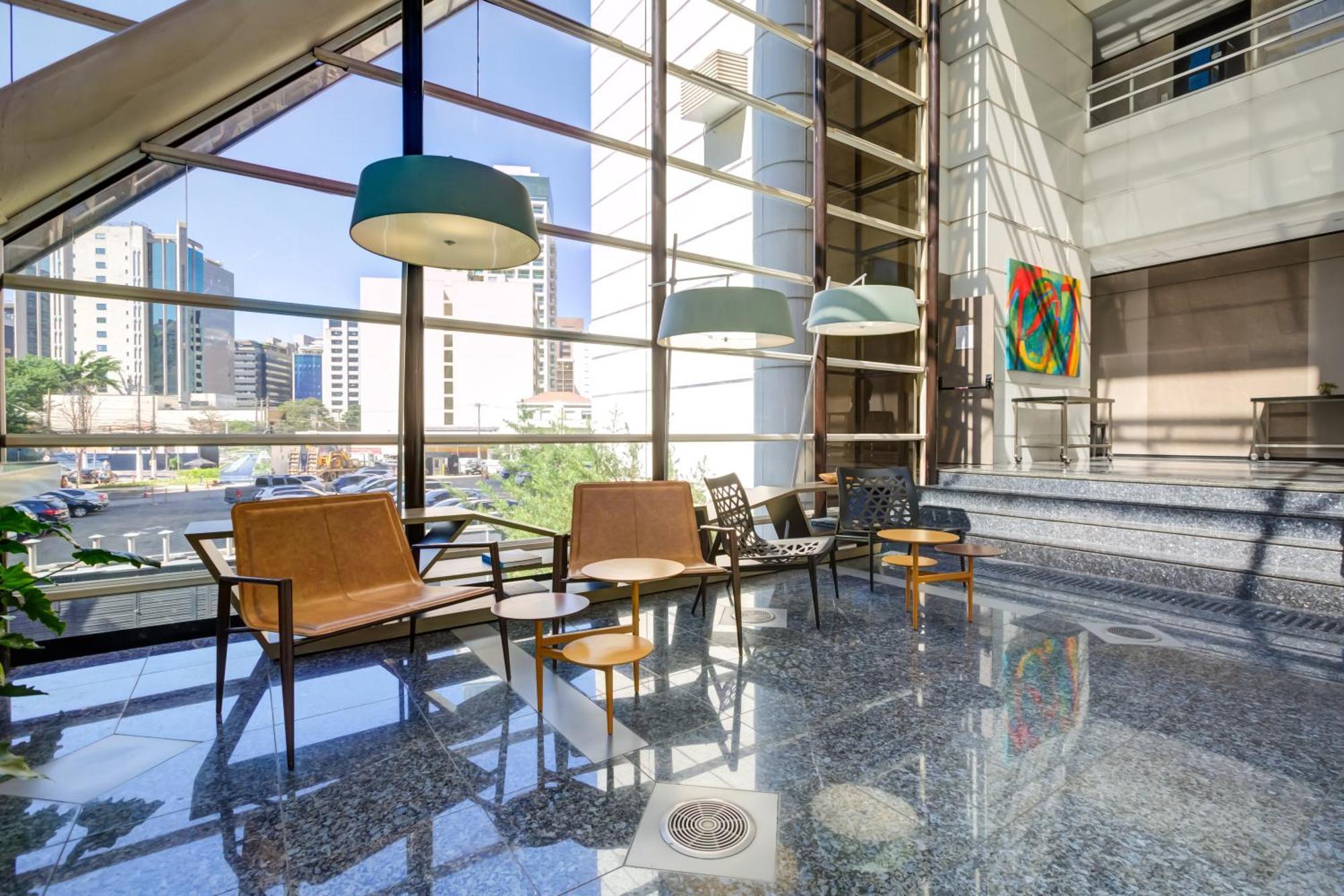 Radisson Sao Paulo Paulista Hotel Kültér fotó Interior of the library