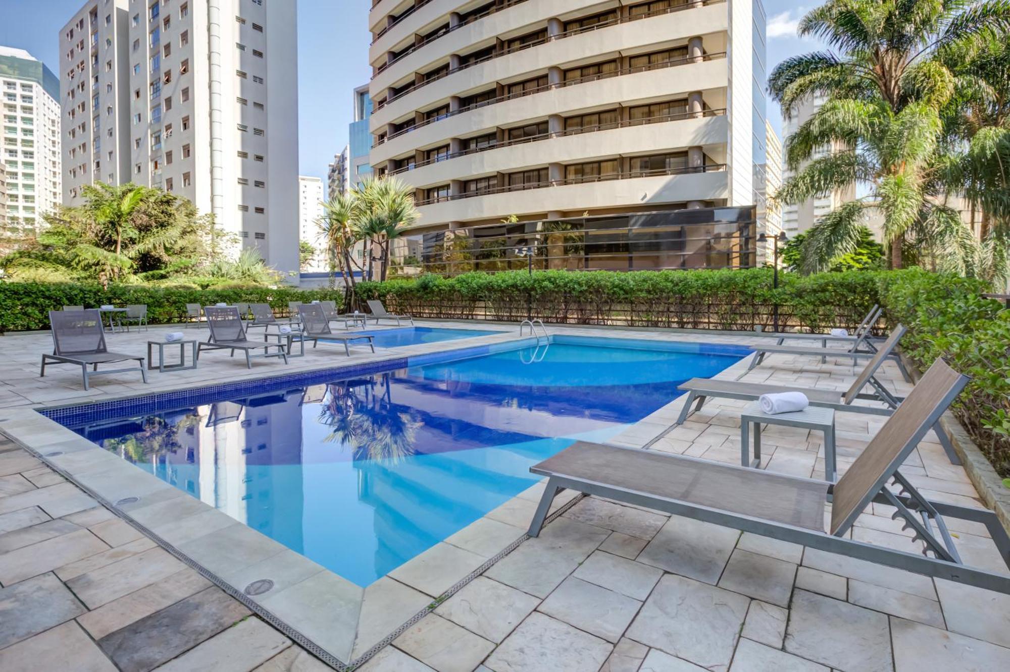 Radisson Sao Paulo Paulista Hotel Kültér fotó Swimming pool