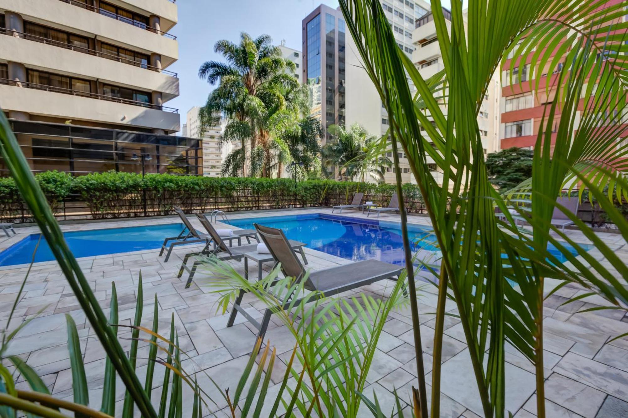 Radisson Sao Paulo Paulista Hotel Kültér fotó Swimming pool